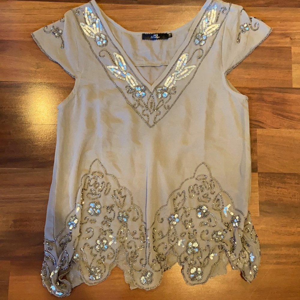 Buckle beaded top